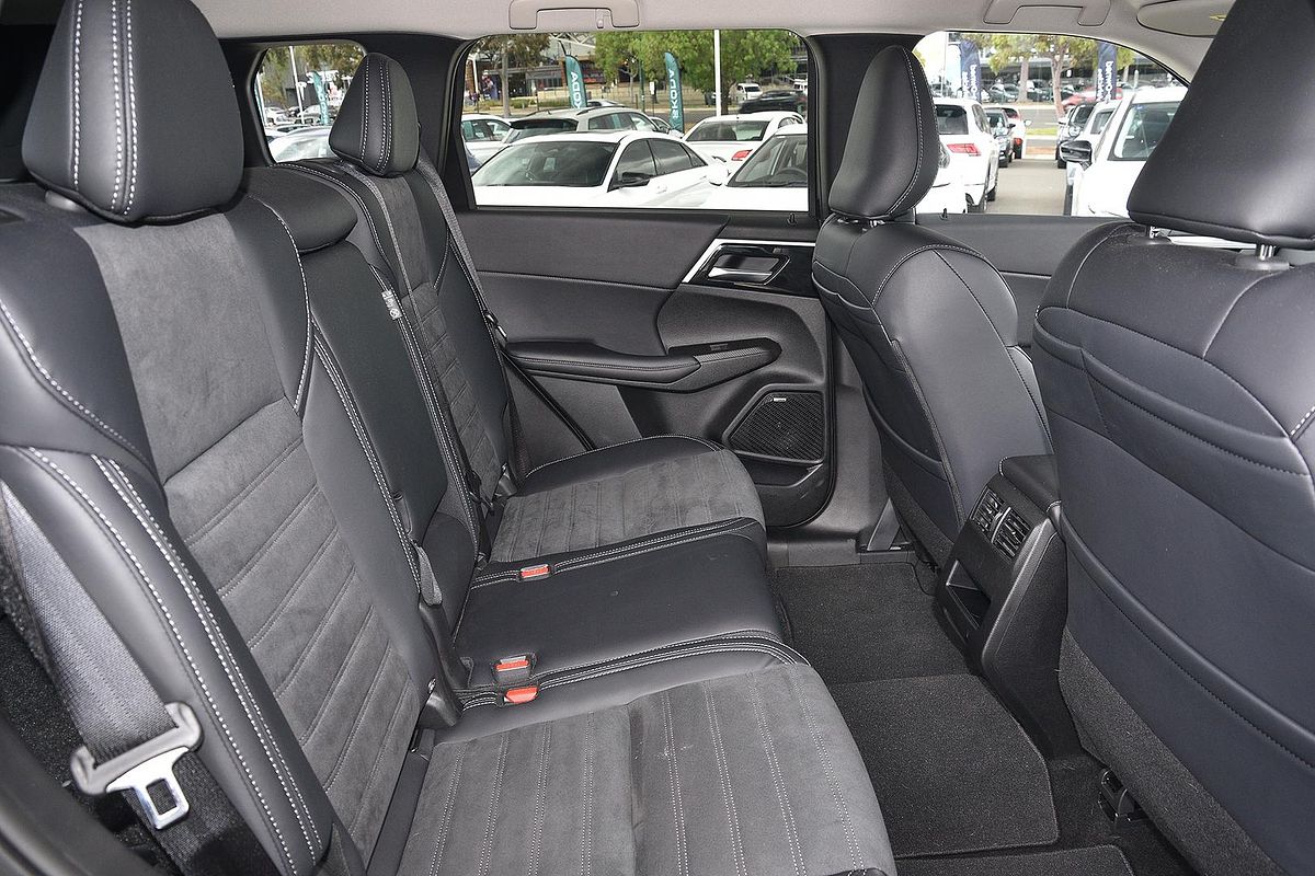 2025 Mitsubishi Outlander Aspire ZM