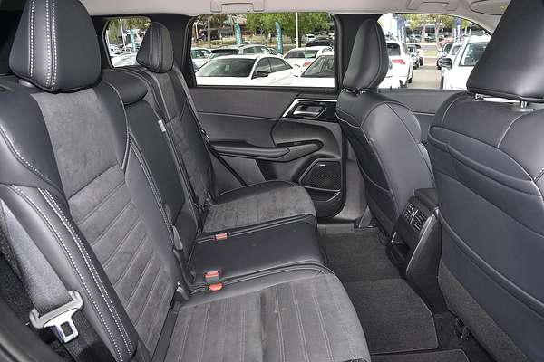 2025 Mitsubishi Outlander Aspire ZM