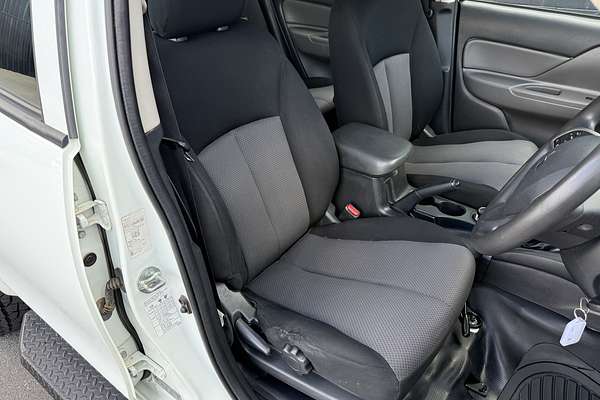 2018 Mitsubishi Triton GLX MQ 4X4