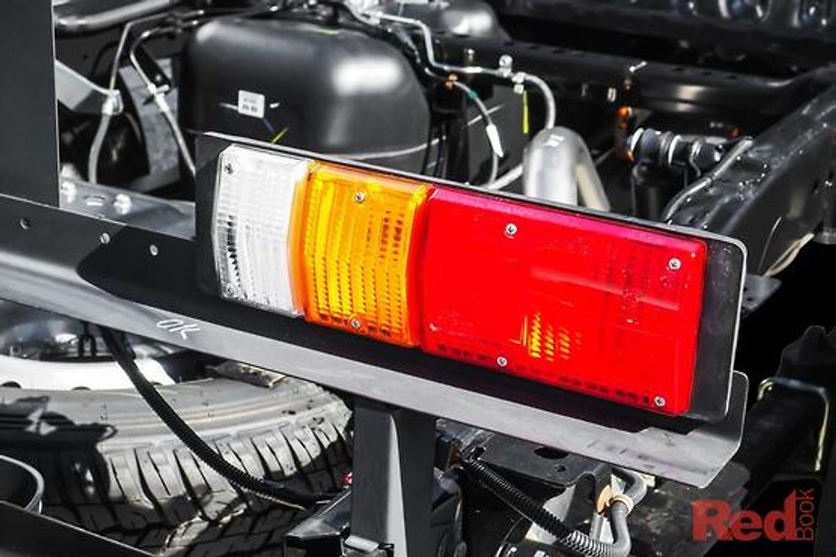2025 Isuzu D-MAX SX 4X4