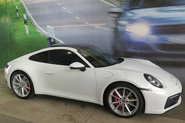 2019 Porsche 911 CARRERA S 992