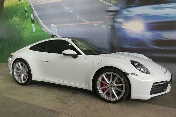 2019 Porsche 911 CARRERA S 992