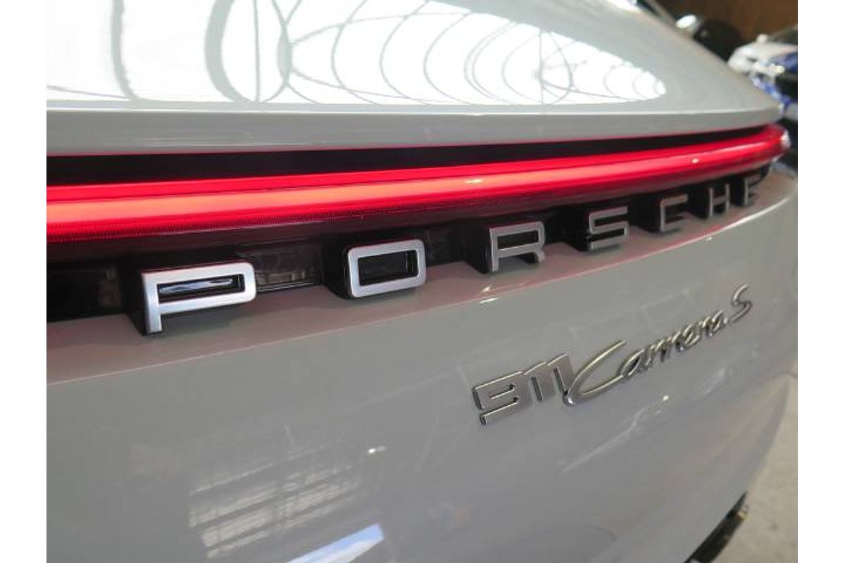 2019 Porsche 911 CARRERA S 992