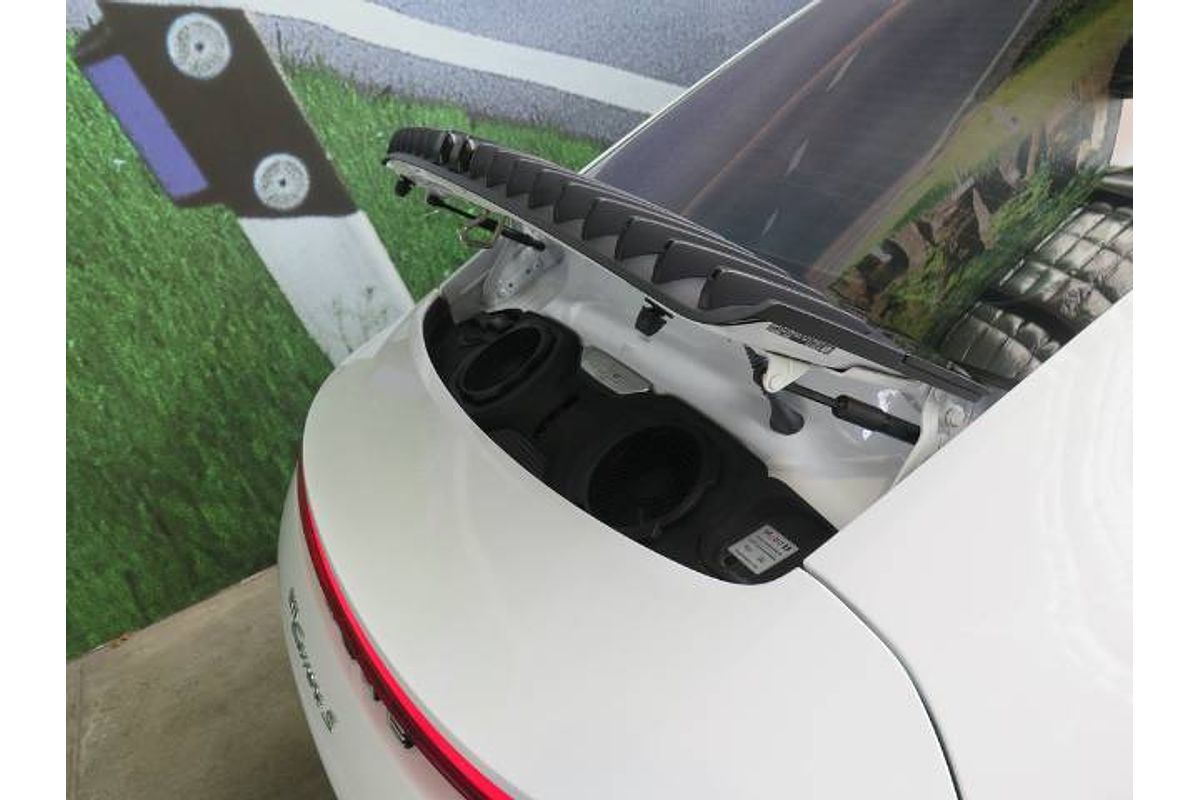 2019 Porsche 911 CARRERA S 992