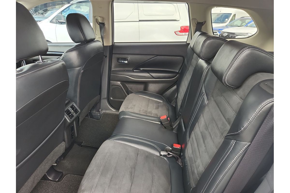 2020 Mitsubishi Outlander LS ZL