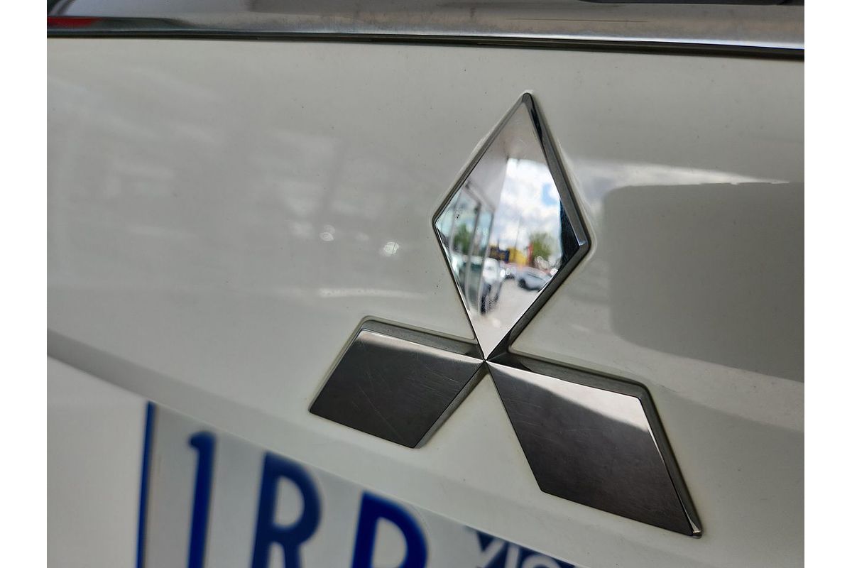 2020 Mitsubishi Outlander LS ZL