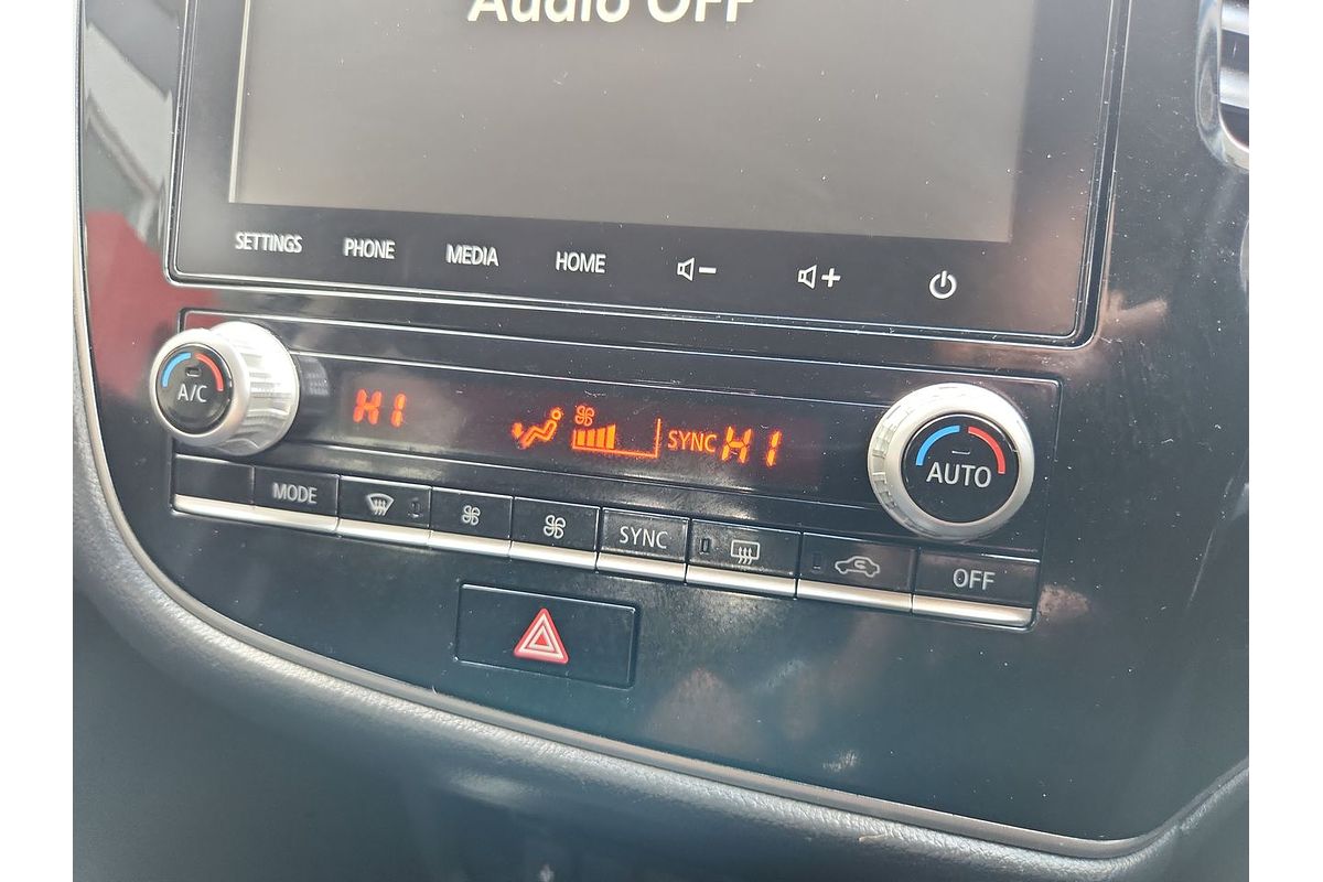 2020 Mitsubishi Outlander LS ZL