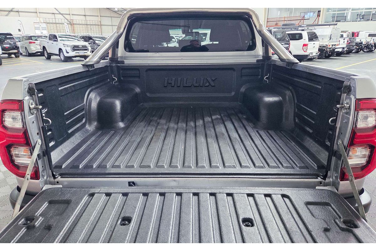 2020 Toyota Hilux SR5 GUN126R 4X4
