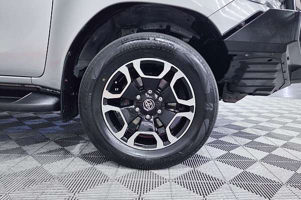 2020 Toyota Hilux SR5 GUN126R 4X4