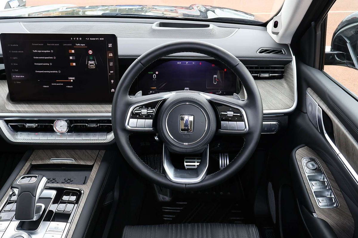 2024 GWM Tank 500 Ultra Hybrid P03