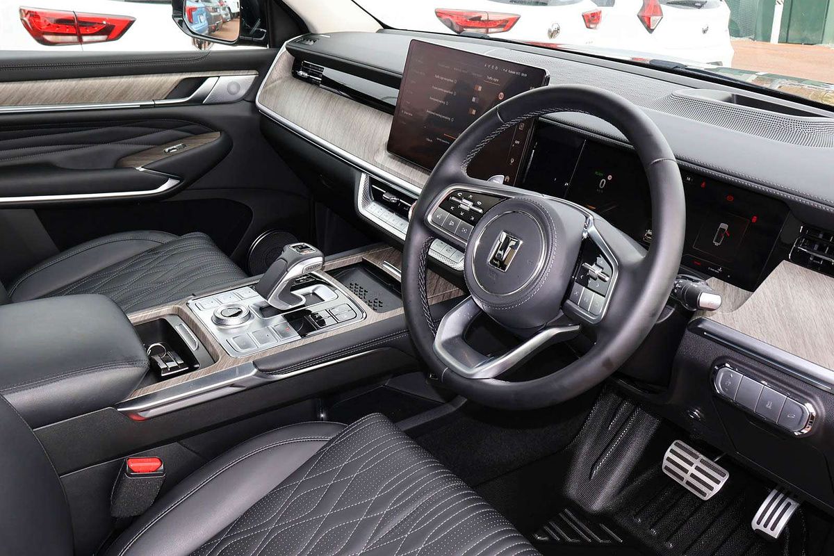 2024 GWM Tank 500 Ultra Hybrid P03