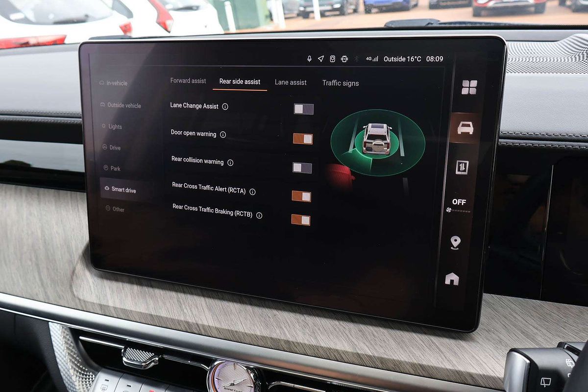 2024 GWM Tank 500 Ultra Hybrid P03