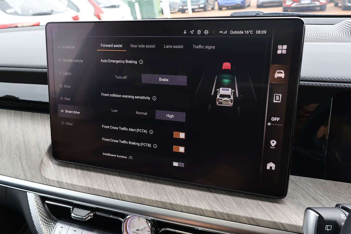 2024 GWM Tank 500 Ultra Hybrid P03