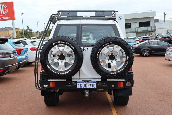 2012 Nissan Patrol ST GU 8