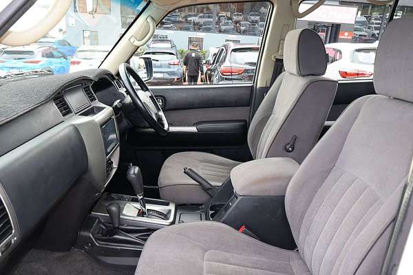 2012 Nissan Patrol ST GU 8