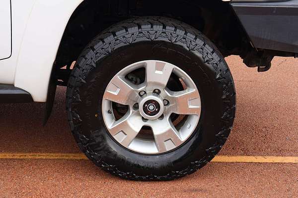 2012 Nissan Patrol ST GU 8