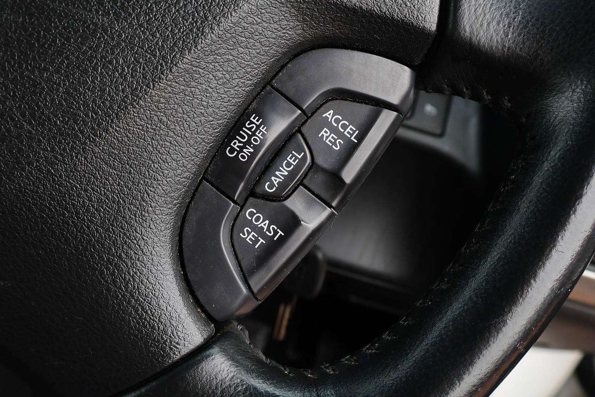 2012 Nissan Patrol ST GU 8