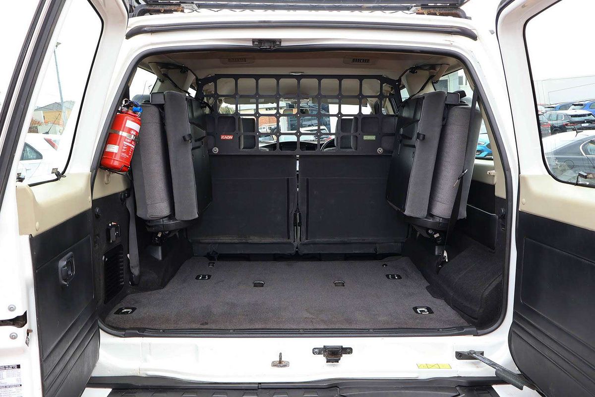 2015 Nissan Patrol ST Y61