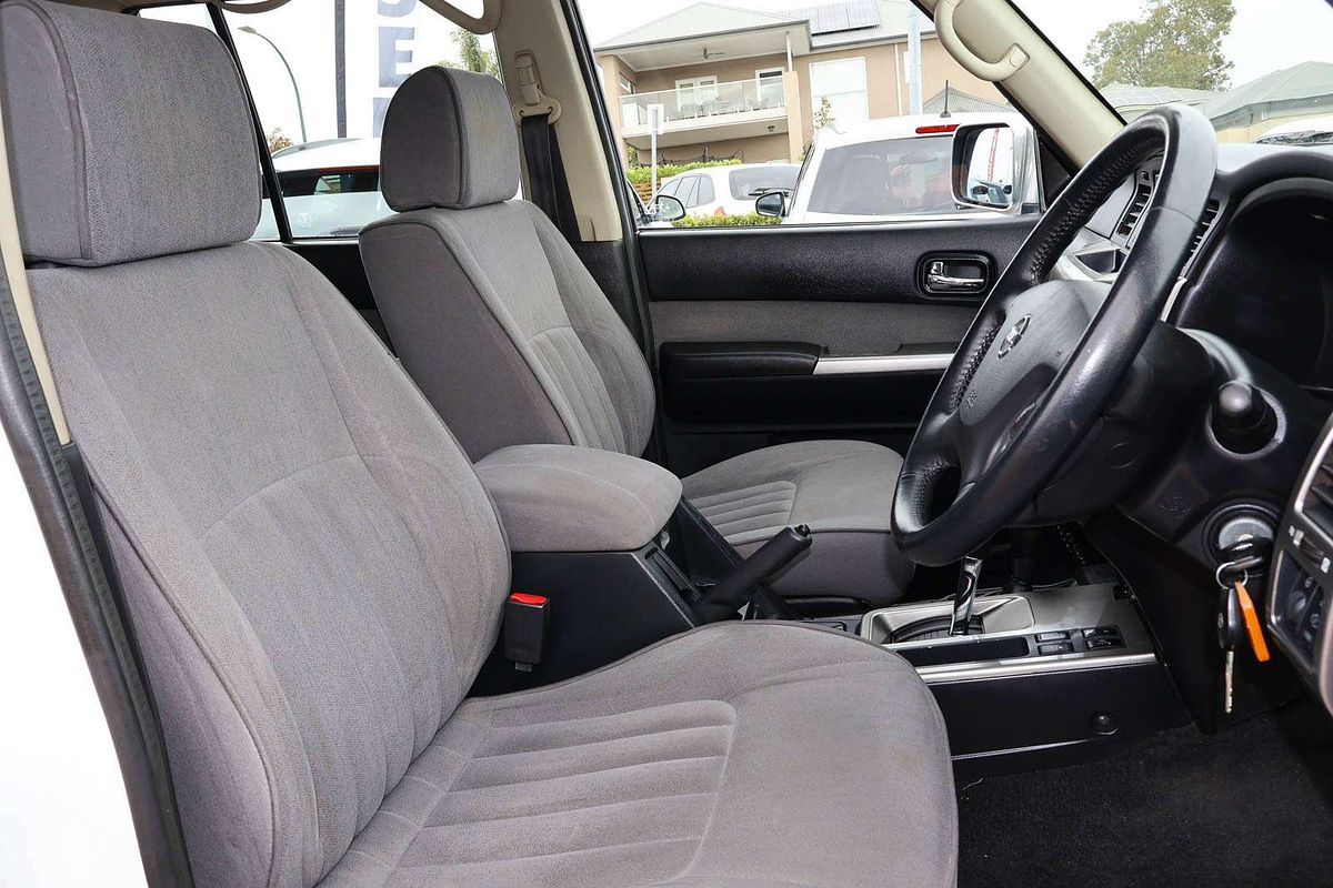 2015 Nissan Patrol ST Y61