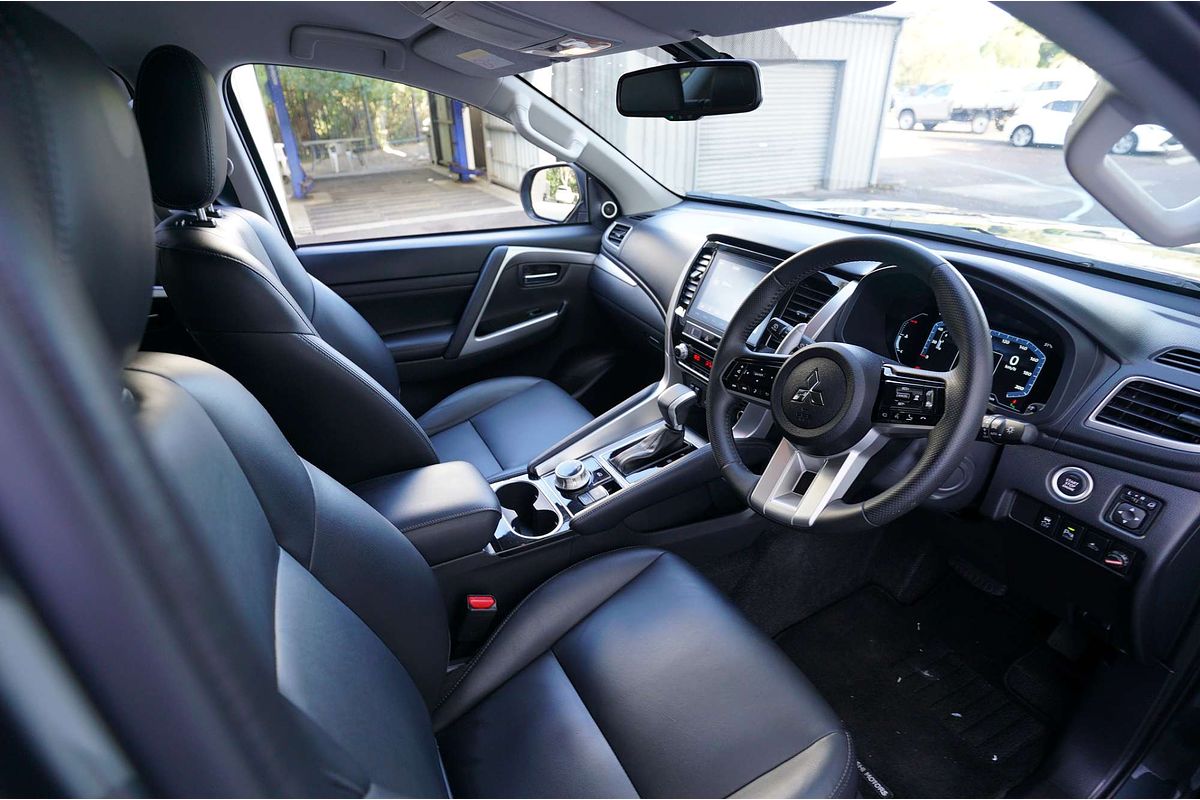 2024 Mitsubishi Pajero Sport PAJERO SPORT EXCEED (4WD) 7 SEAT QF4E46