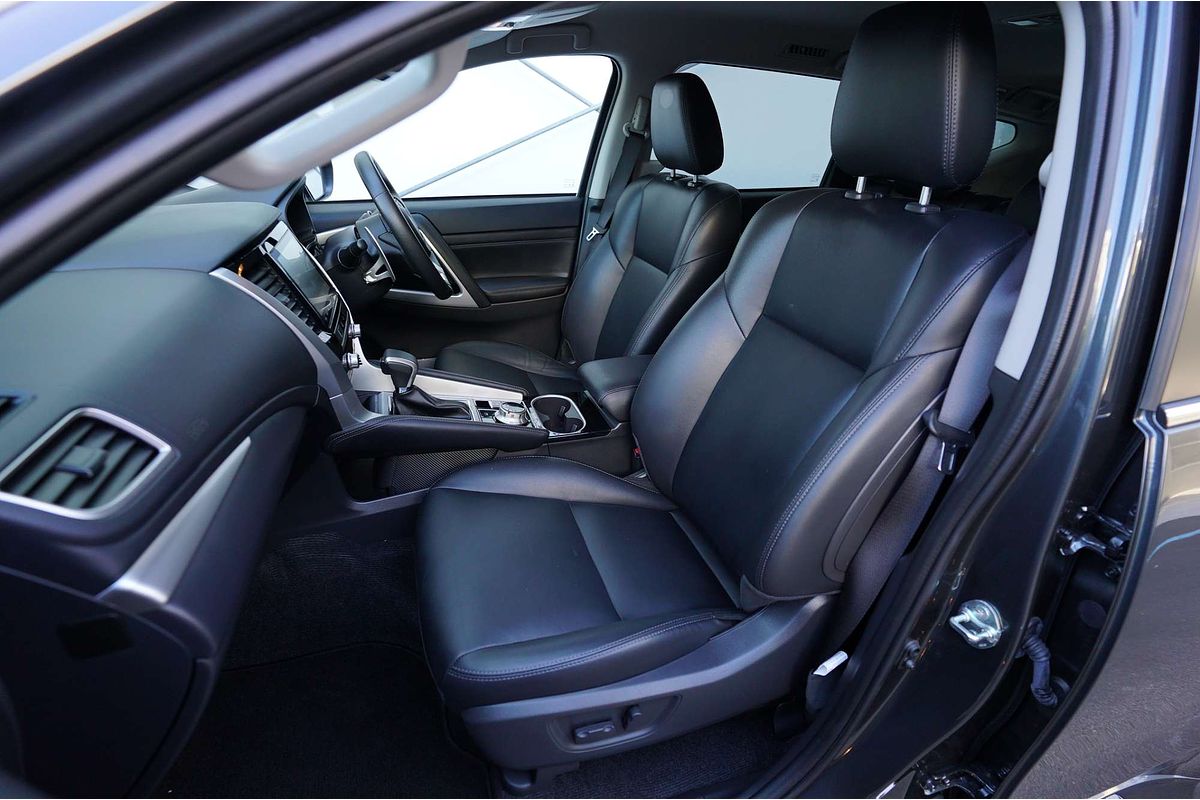 2024 Mitsubishi Pajero Sport PAJERO SPORT EXCEED (4WD) 7 SEAT QF4E46