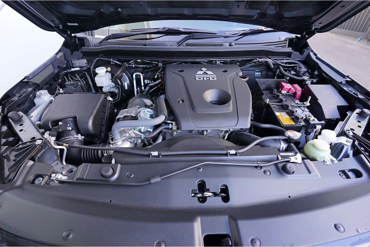 2024 Mitsubishi Pajero Sport PAJERO SPORT EXCEED (4WD) 7 SEAT QF4E46