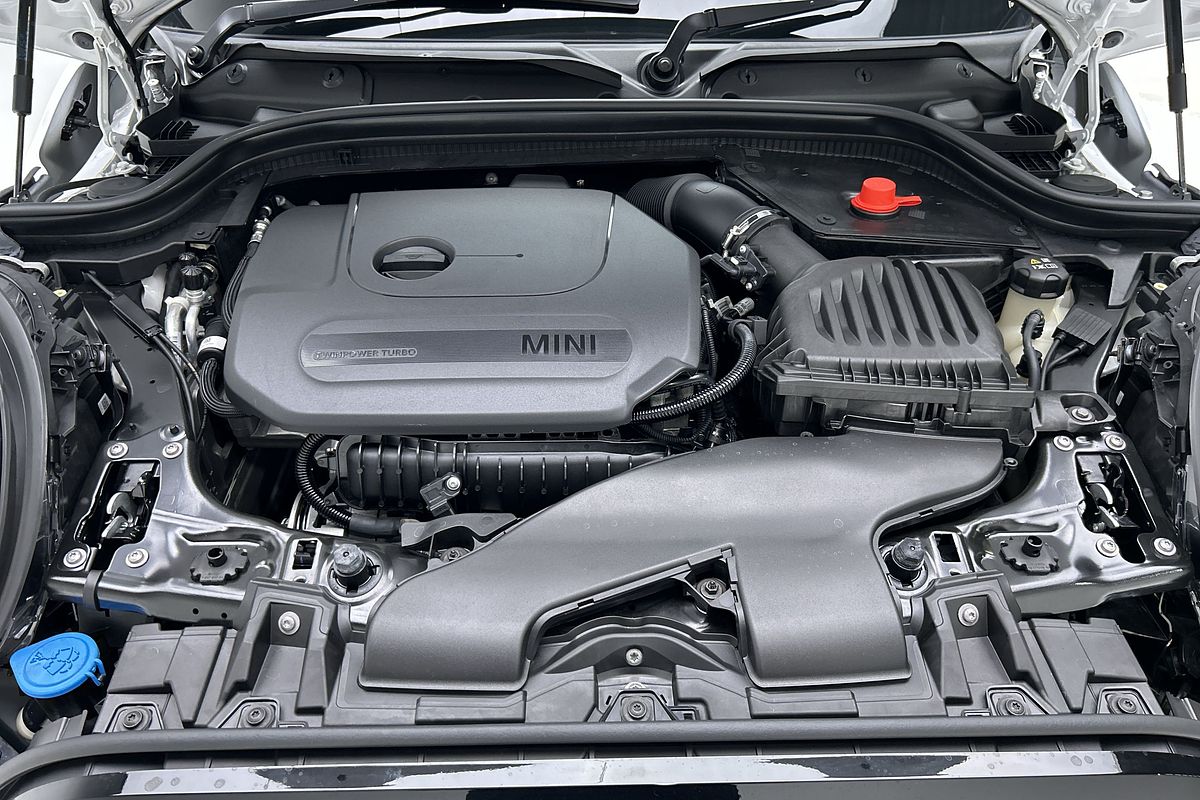 2023 MINI Hatch Cooper Classic F55 LCI-2