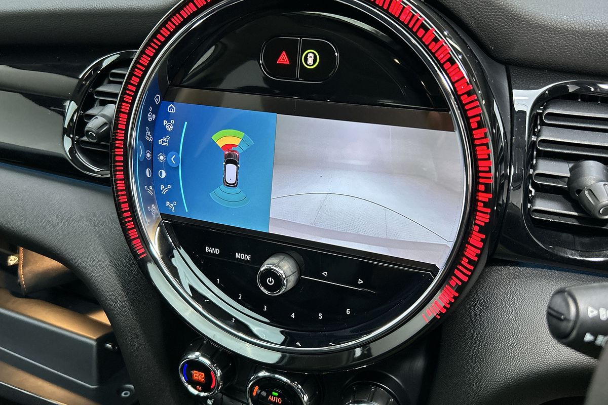 2023 MINI Hatch Cooper Classic F55 LCI-2