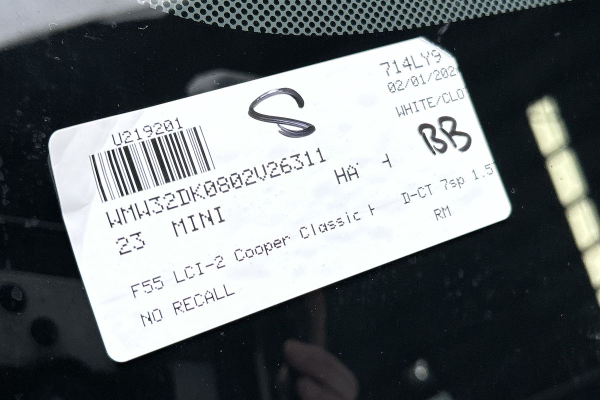 2023 MINI Hatch Cooper Classic F55 LCI-2