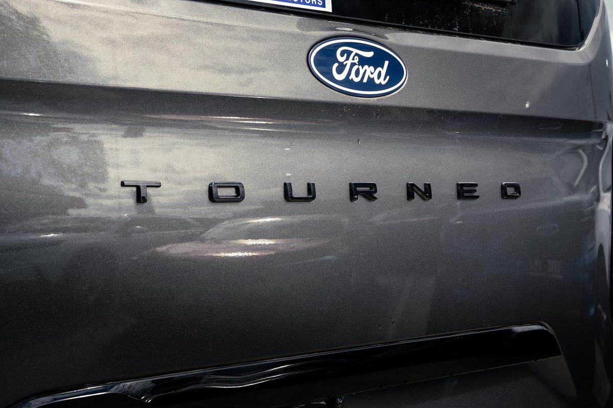 2024 Ford Tourneo Active AV SWB