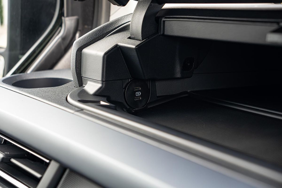 2024 Ford Tourneo Active AV SWB
