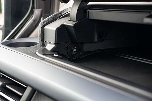 2024 Ford Tourneo Active AV SWB