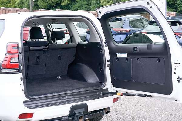 2022 Toyota Landcruiser Prado GX GDJ150R