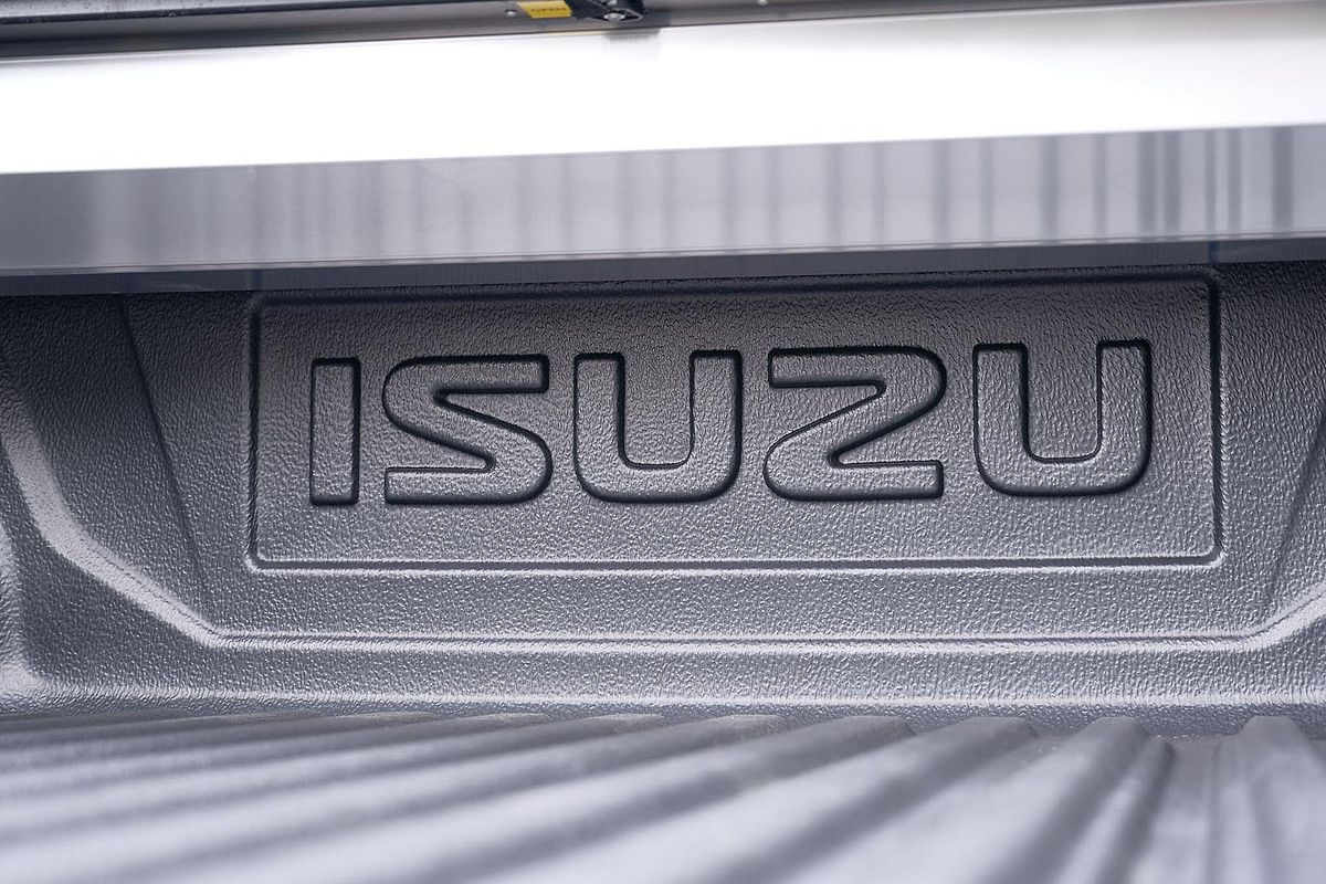 2025 Isuzu D-MAX X-TERRAIN 4X4