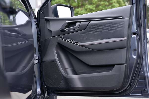 2025 Isuzu D-MAX X-TERRAIN 4X4