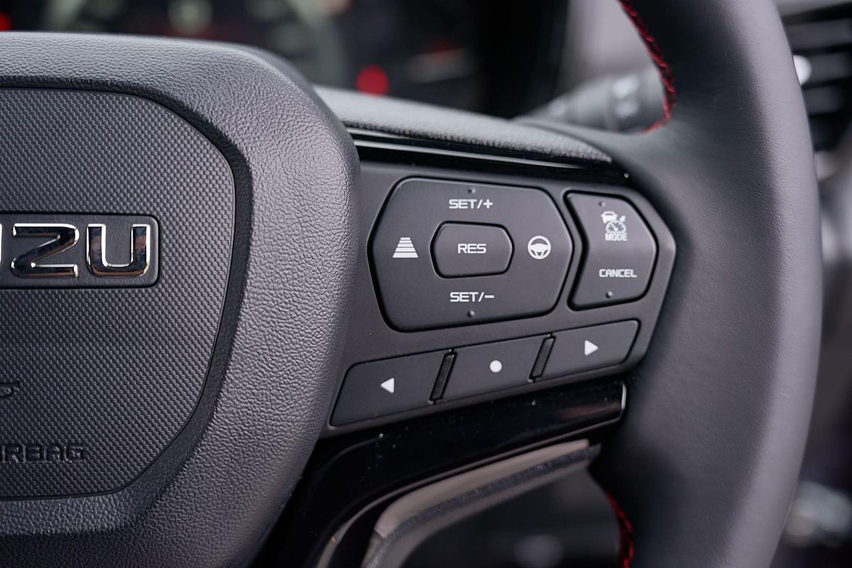 2025 Isuzu D-MAX X-TERRAIN 4X4