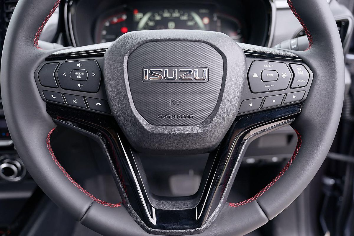 2025 Isuzu D-MAX X-TERRAIN 4X4