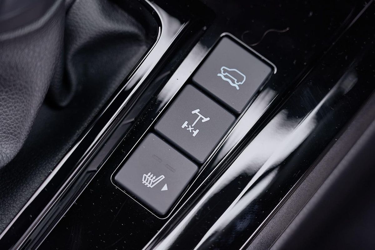 2025 Isuzu D-MAX X-TERRAIN 4X4