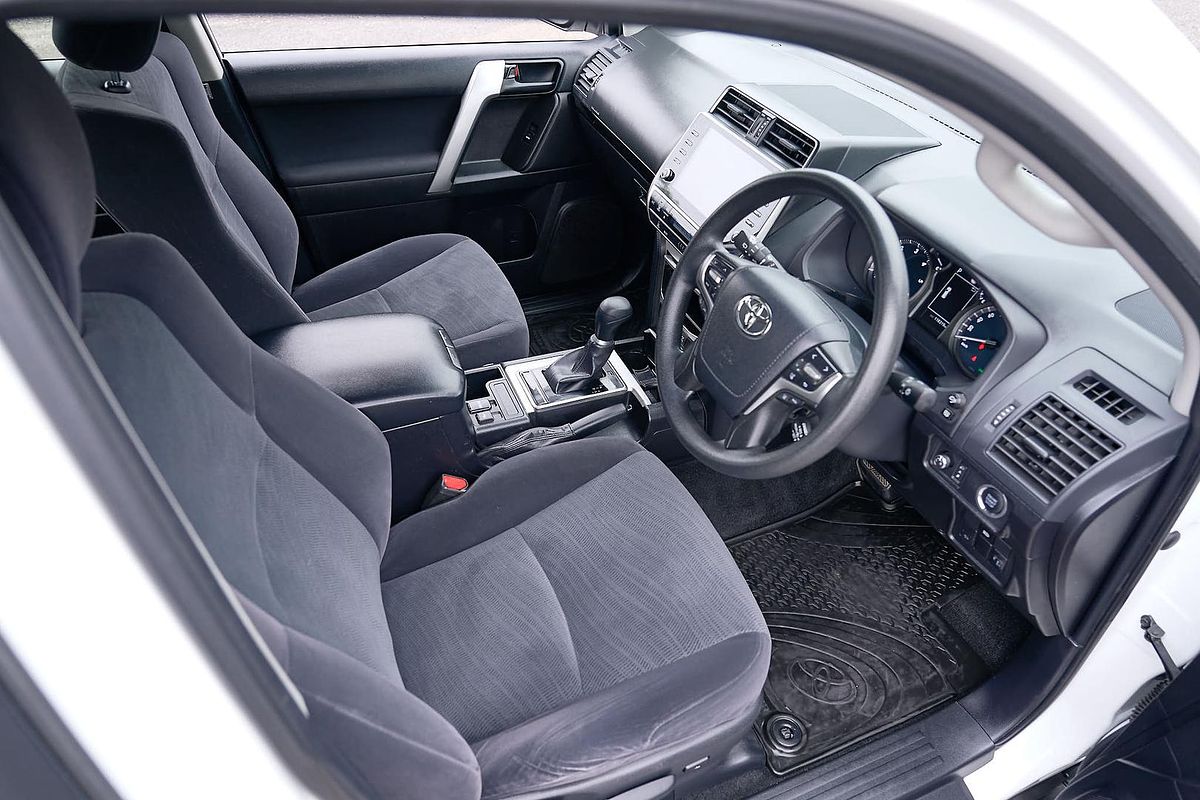 2022 Toyota Landcruiser Prado GX GDJ150R