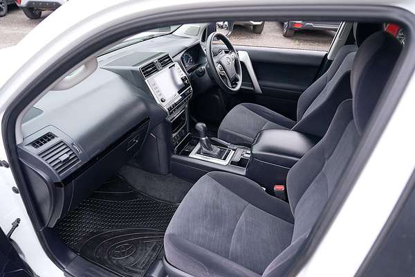 2022 Toyota Landcruiser Prado GX GDJ150R