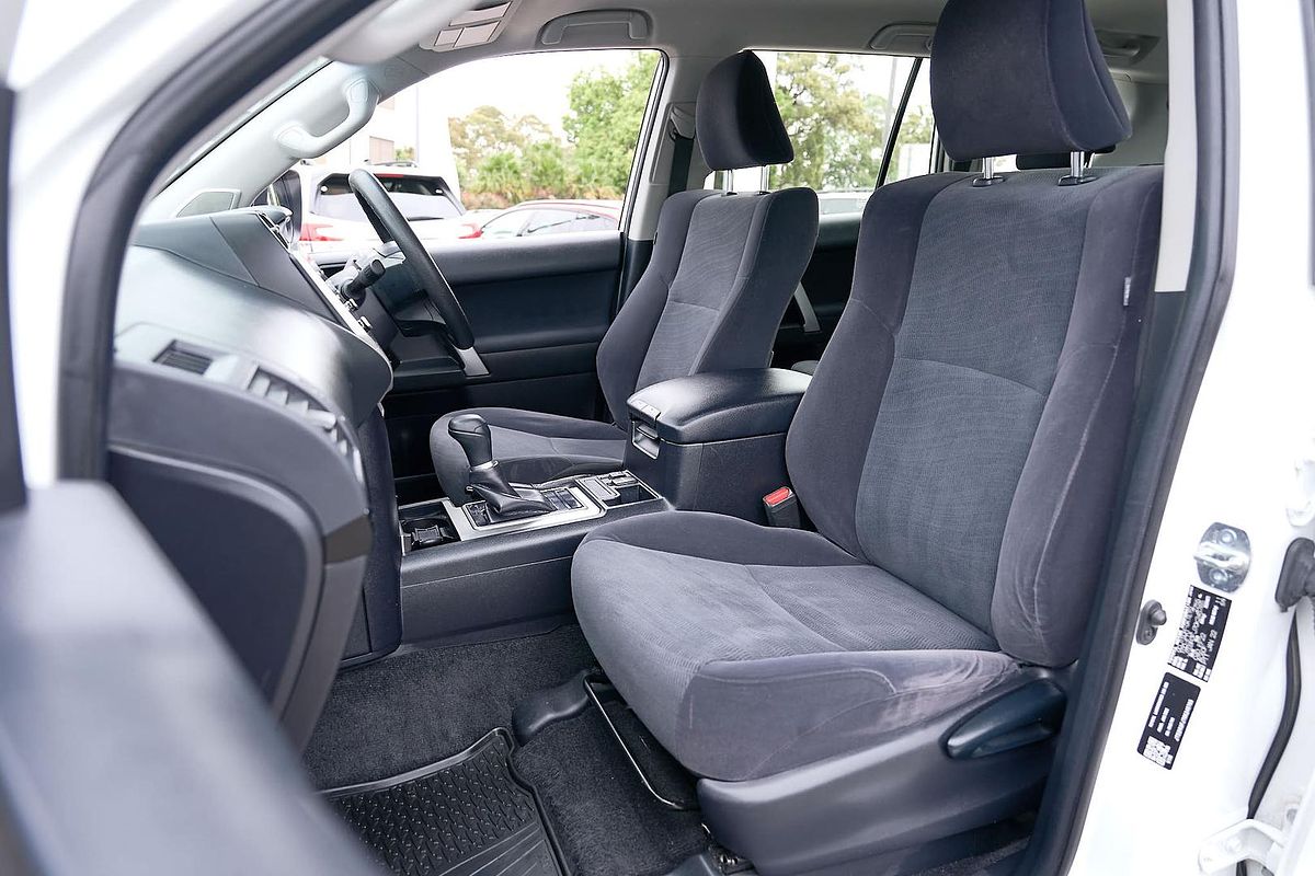 2022 Toyota Landcruiser Prado GX GDJ150R