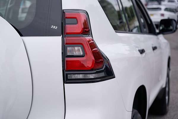 2022 Toyota Landcruiser Prado GX GDJ150R