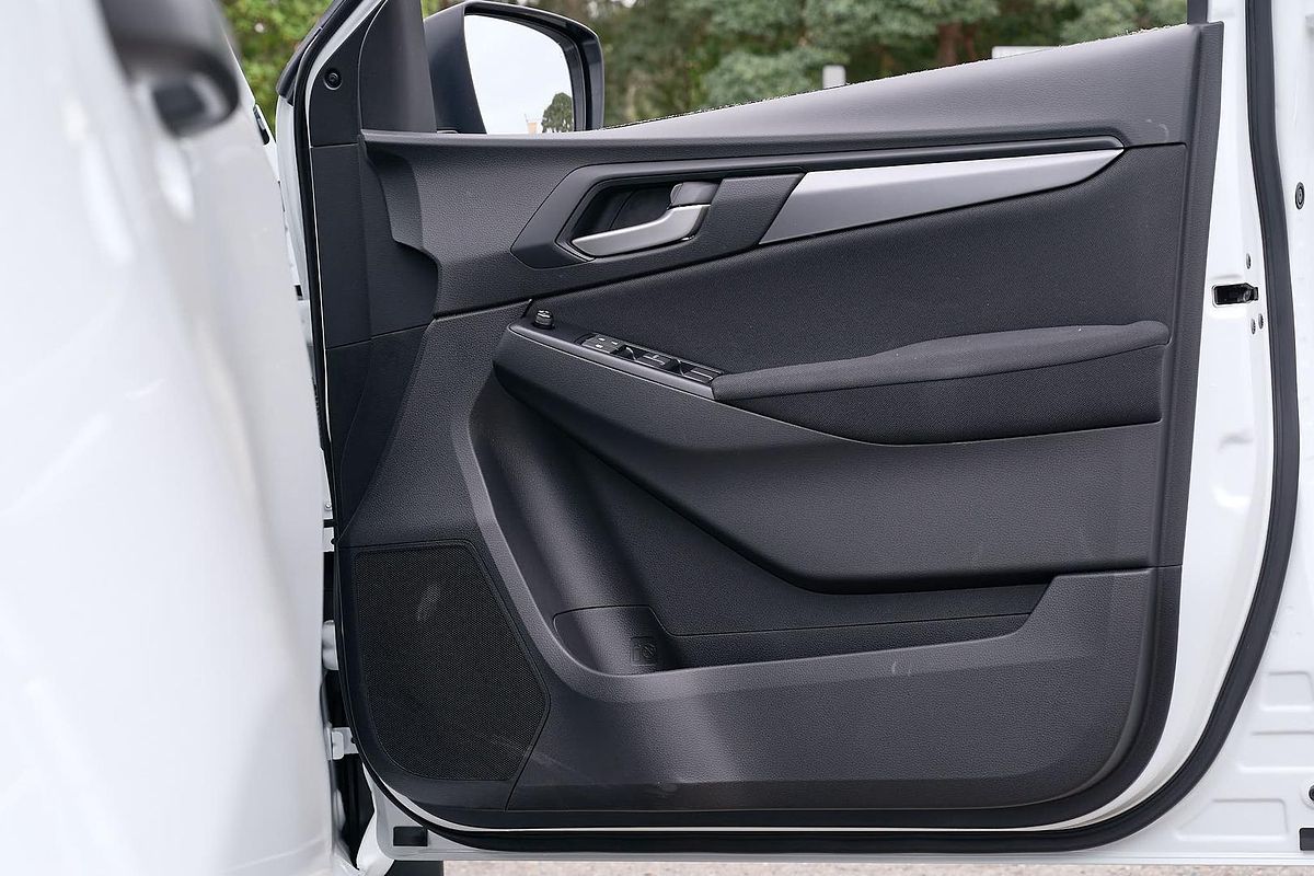 2025 Isuzu MU-X LS-M