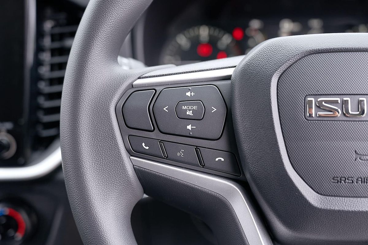 2025 Isuzu MU-X LS-M