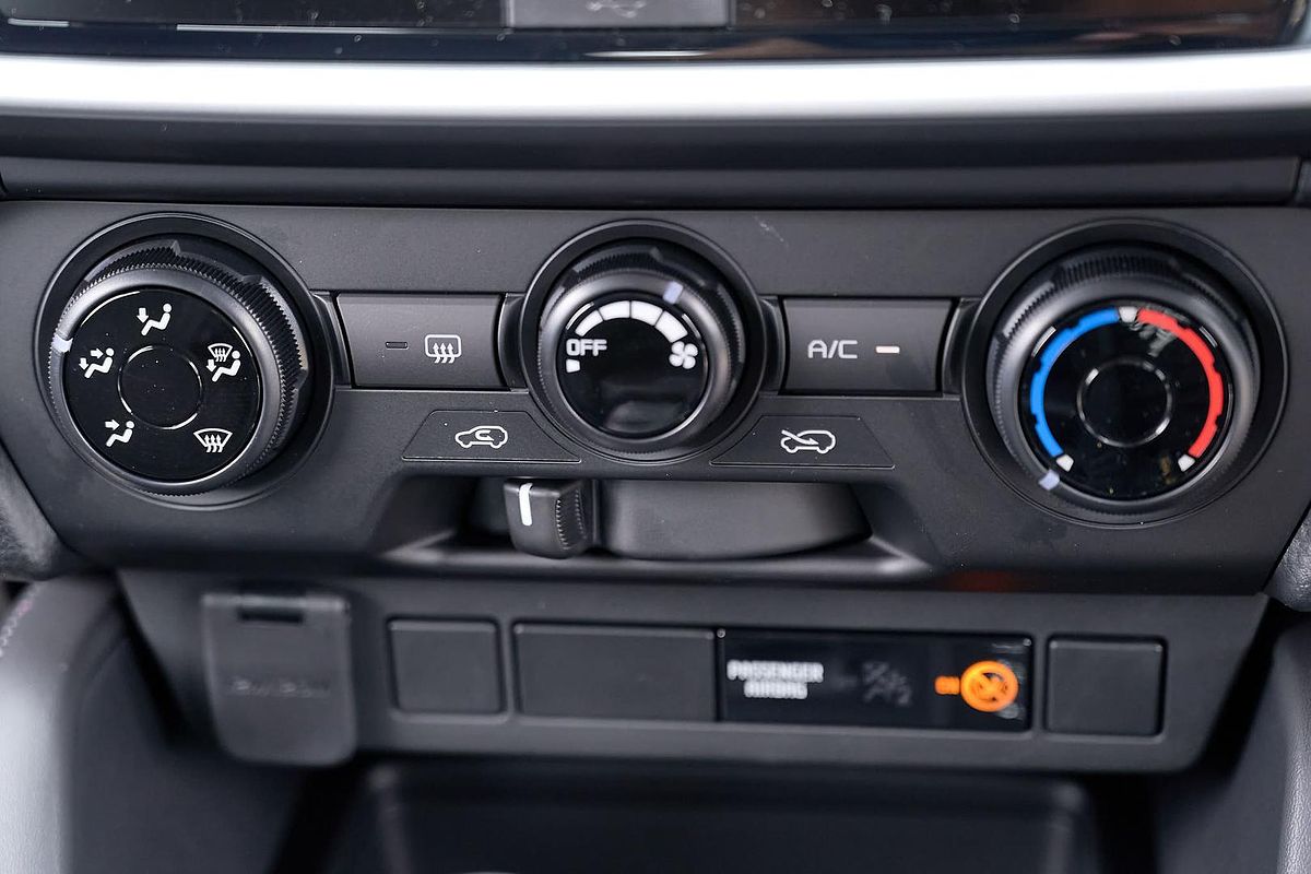 2025 Isuzu MU-X LS-M