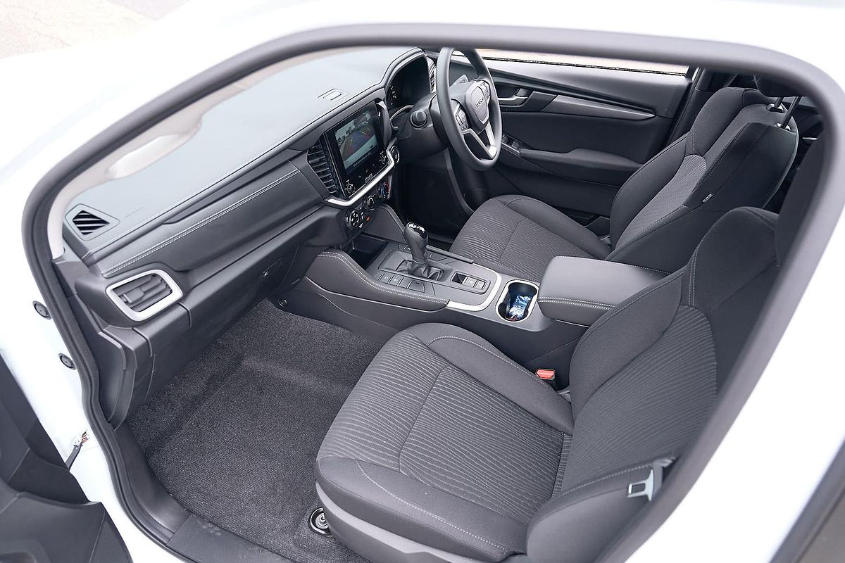 2025 Isuzu MU-X LS-M