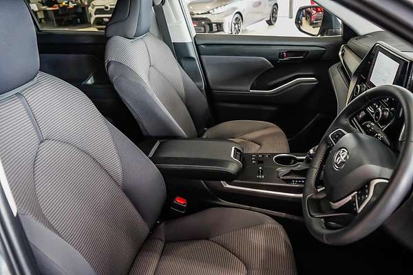 2024 Toyota KLUGER GX HYBRID AWD AXUH78R