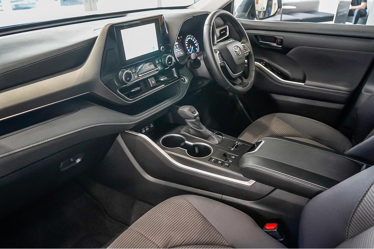 2024 Toyota KLUGER GX HYBRID AWD AXUH78R