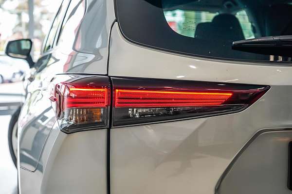 2024 Toyota KLUGER GX HYBRID AWD AXUH78R