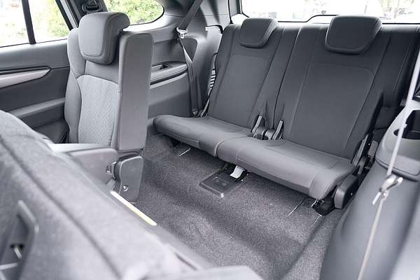 2025 Isuzu MU-X LS-M